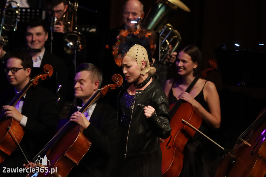 Fotorelacja I: Koncert Jubileuszowy Macieja Niesiołowskiego w MOK Zawiercie