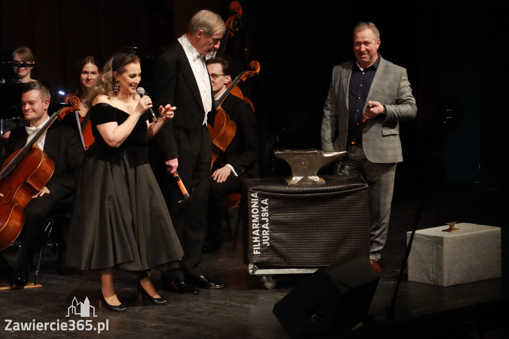 Fotorelacja I: Koncert Jubileuszowy Macieja Niesiołowskiego w MOK Zawiercie