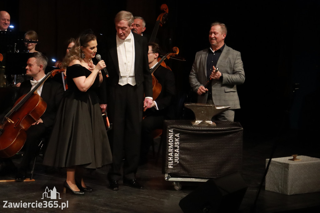 Fotorelacja I: Koncert Jubileuszowy Macieja Niesiołowskiego w MOK Zawiercie