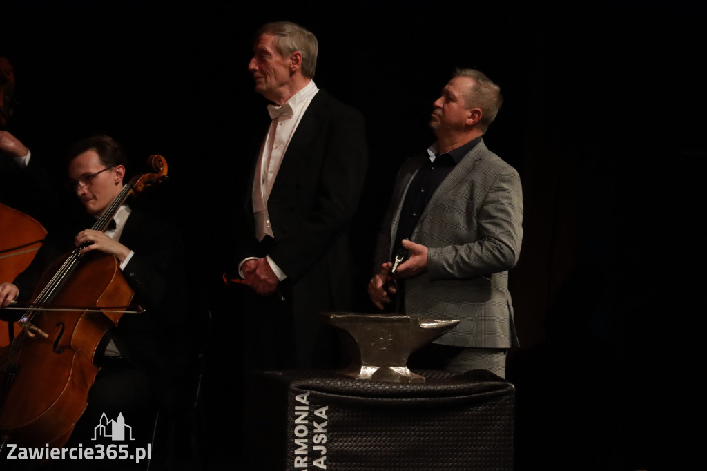 Fotorelacja I: Koncert Jubileuszowy Macieja Niesiołowskiego w MOK Zawiercie
