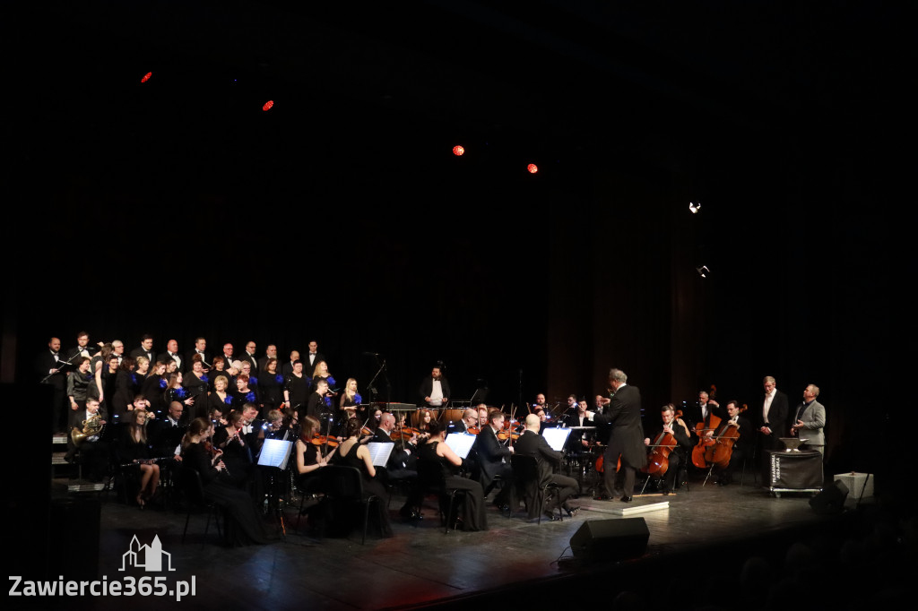 Fotorelacja I: Koncert Jubileuszowy Macieja Niesiołowskiego w MOK Zawiercie
