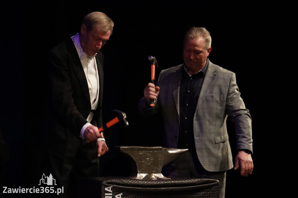 Fotorelacja I: Koncert Jubileuszowy Macieja Niesiołowskiego w MOK Zawiercie