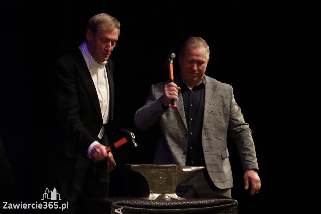 Fotorelacja I: Koncert Jubileuszowy Macieja Niesiołowskiego w MOK Zawiercie