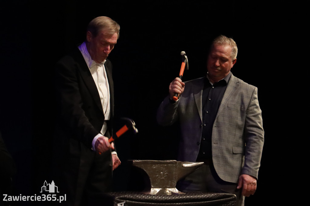 Fotorelacja I: Koncert Jubileuszowy Macieja Niesiołowskiego w MOK Zawiercie