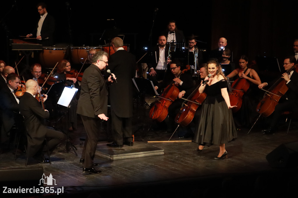 Fotorelacja I: Koncert Jubileuszowy Macieja Niesiołowskiego w MOK Zawiercie
