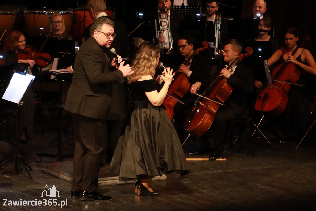 Fotorelacja I: Koncert Jubileuszowy Macieja Niesiołowskiego w MOK Zawiercie