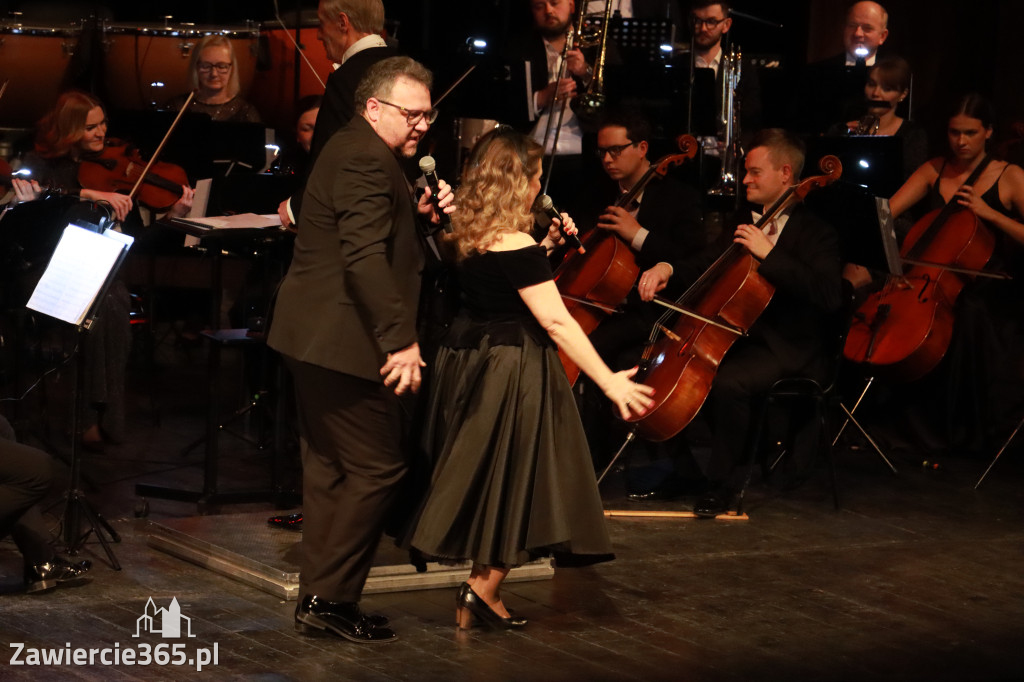 Fotorelacja I: Koncert Jubileuszowy Macieja Niesiołowskiego w MOK Zawiercie