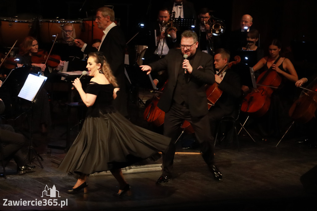 Fotorelacja I: Koncert Jubileuszowy Macieja Niesiołowskiego w MOK Zawiercie