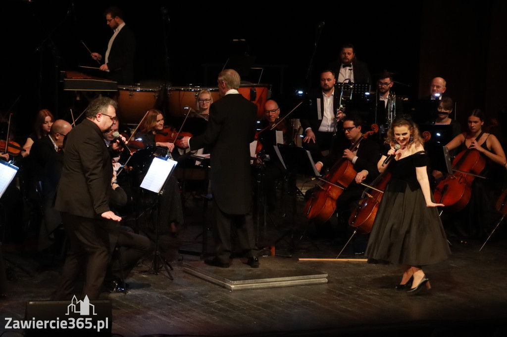 Fotorelacja I: Koncert Jubileuszowy Macieja Niesiołowskiego w MOK Zawiercie