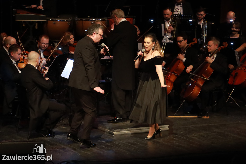 Fotorelacja I: Koncert Jubileuszowy Macieja Niesiołowskiego w MOK Zawiercie