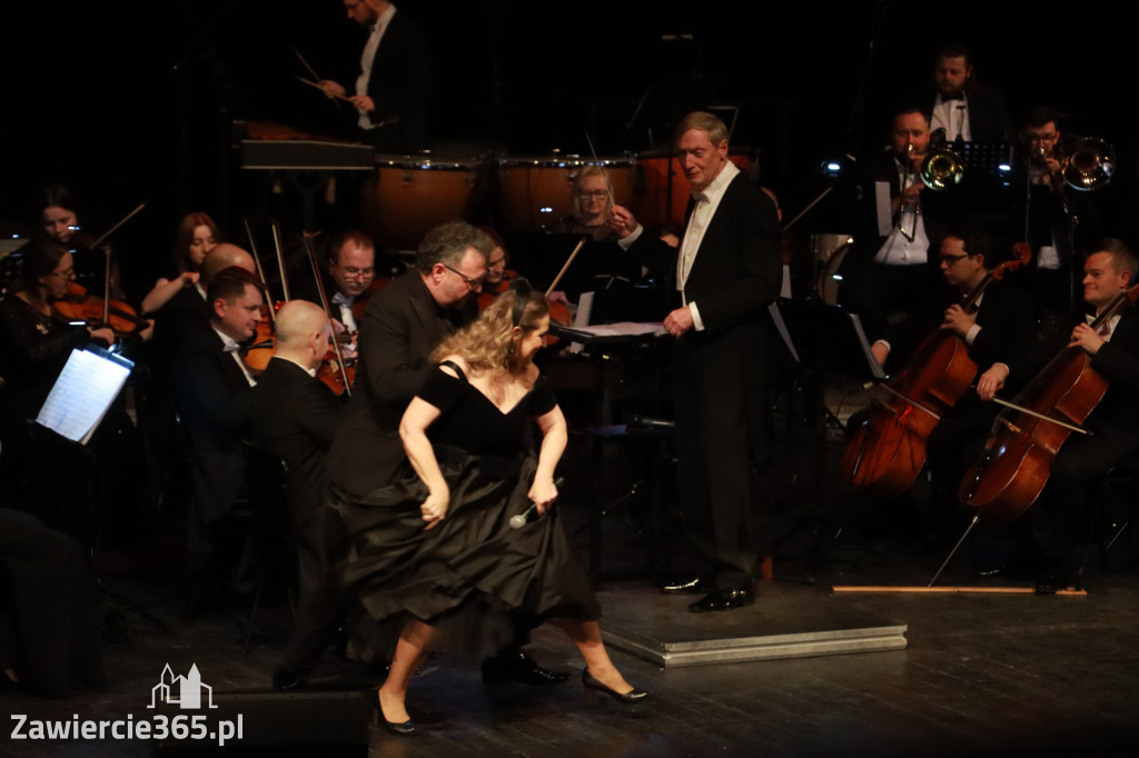 Fotorelacja I: Koncert Jubileuszowy Macieja Niesiołowskiego w MOK Zawiercie