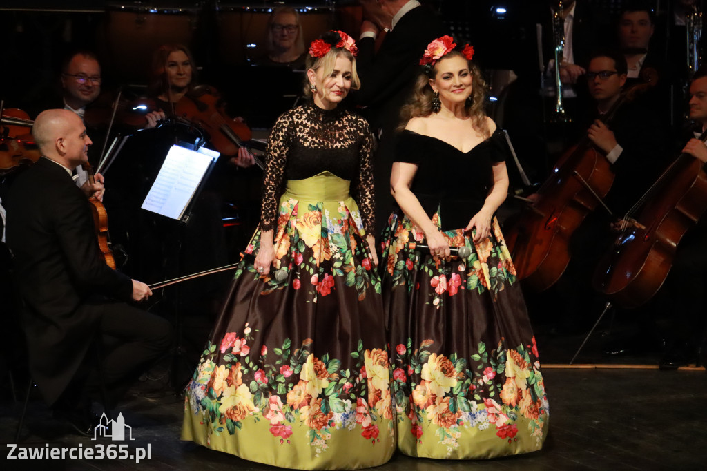 Fotorelacja II: Koncert Jubileuszowy Macieja Niesiołowskiego w MOK Zawiercie