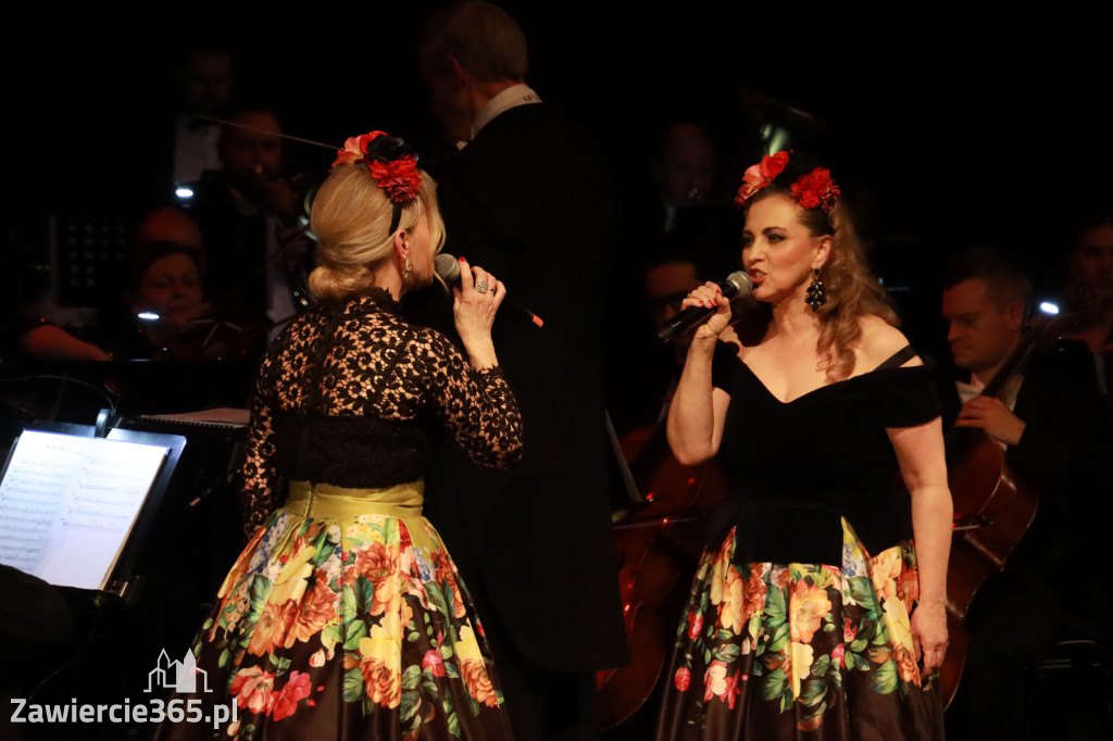 Fotorelacja II: Koncert Jubileuszowy Macieja Niesiołowskiego w MOK Zawiercie