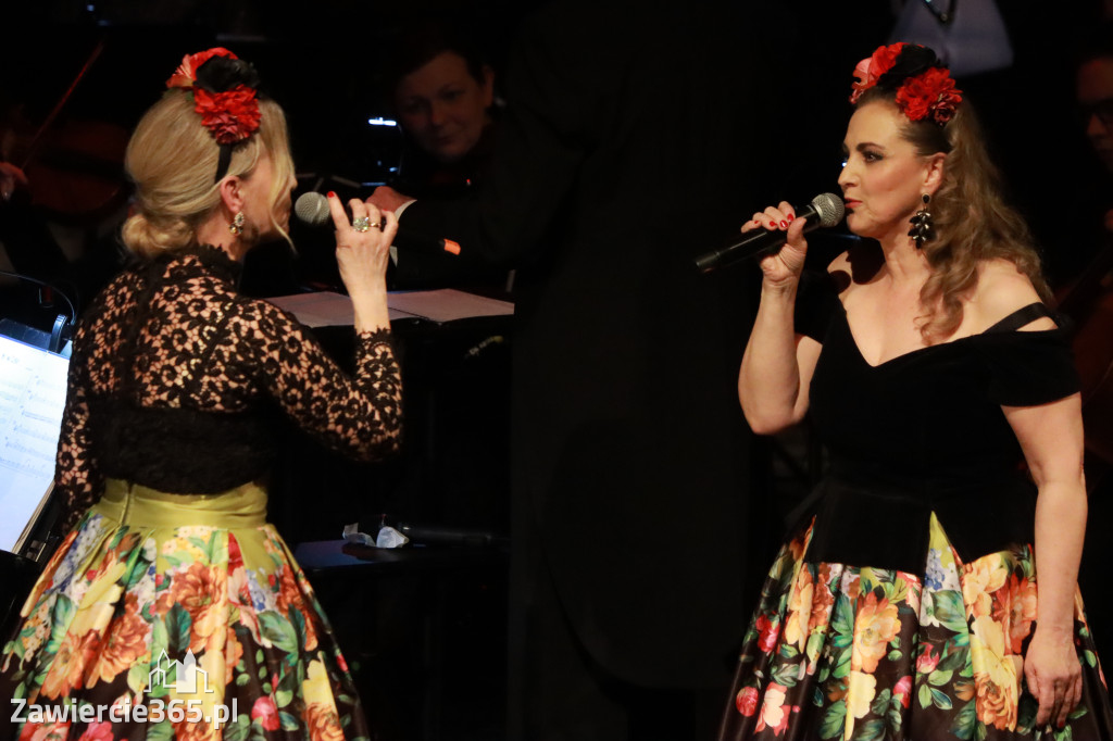 Fotorelacja II: Koncert Jubileuszowy Macieja Niesiołowskiego w MOK Zawiercie