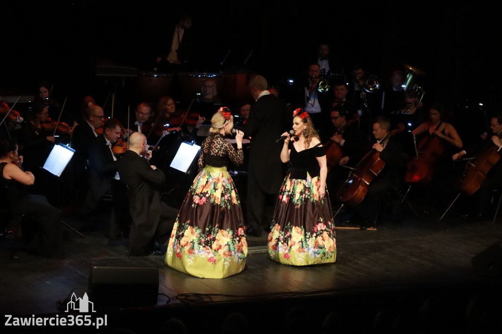 Fotorelacja II: Koncert Jubileuszowy Macieja Niesiołowskiego w MOK Zawiercie