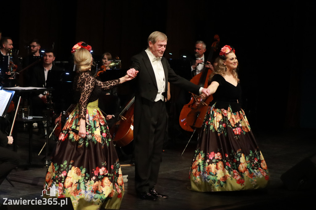 Fotorelacja II: Koncert Jubileuszowy Macieja Niesiołowskiego w MOK Zawiercie