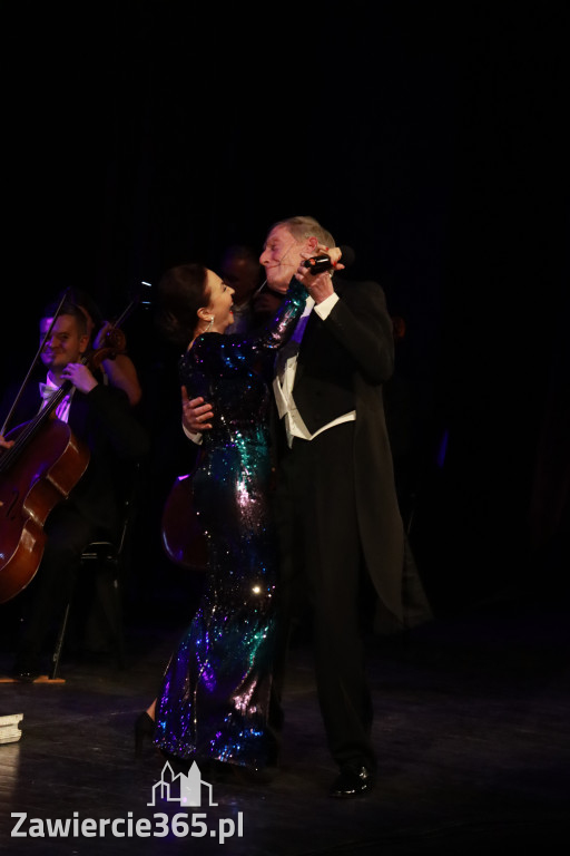 Fotorelacja II: Koncert Jubileuszowy Macieja Niesiołowskiego w MOK Zawiercie