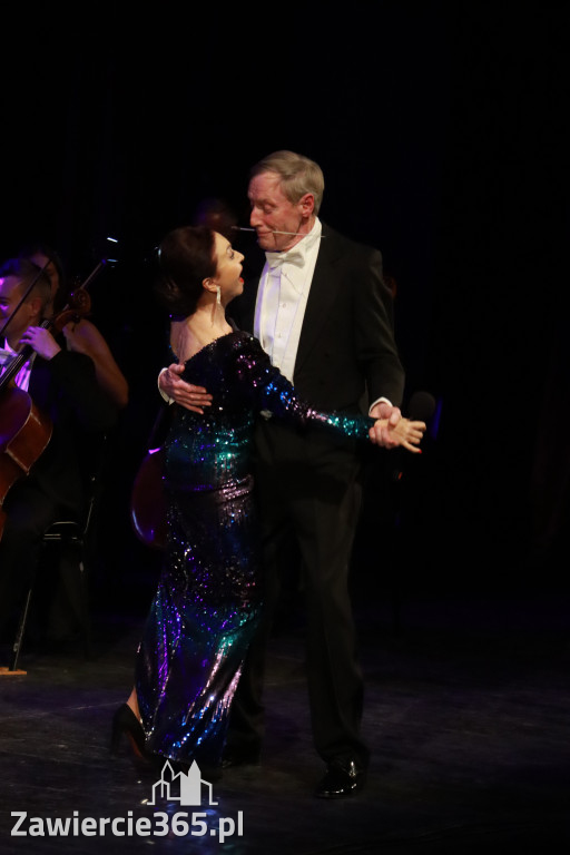 Fotorelacja II: Koncert Jubileuszowy Macieja Niesiołowskiego w MOK Zawiercie