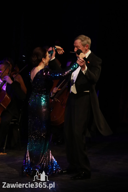 Fotorelacja II: Koncert Jubileuszowy Macieja Niesiołowskiego w MOK Zawiercie