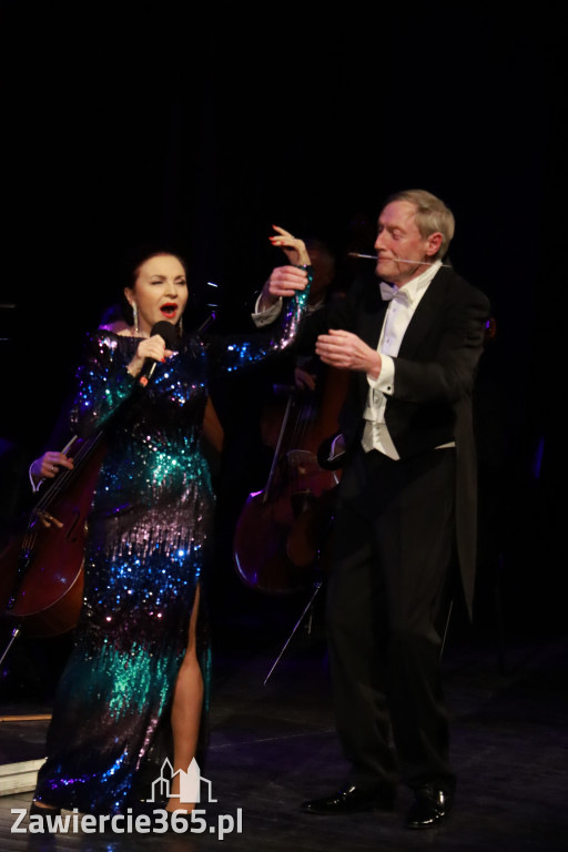 Fotorelacja II: Koncert Jubileuszowy Macieja Niesiołowskiego w MOK Zawiercie