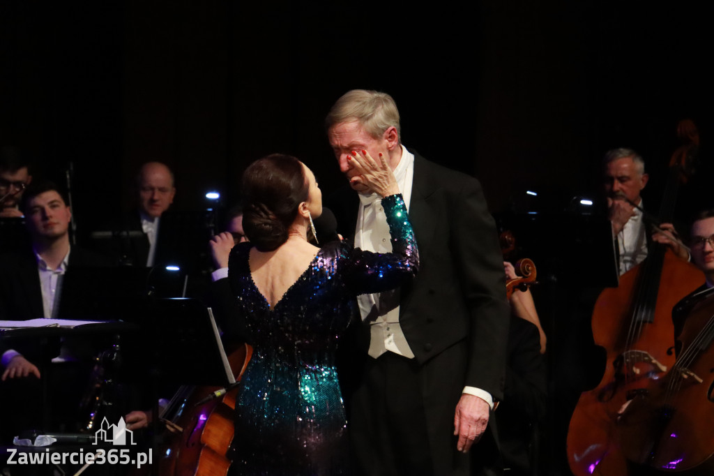 Fotorelacja II: Koncert Jubileuszowy Macieja Niesiołowskiego w MOK Zawiercie