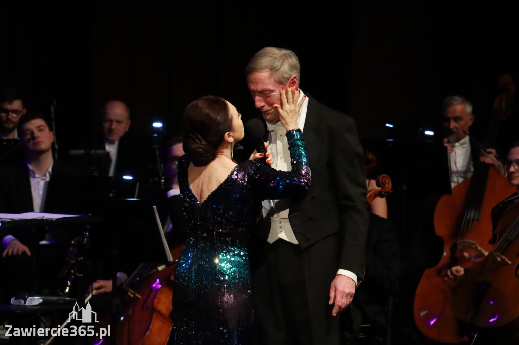 Fotorelacja II: Koncert Jubileuszowy Macieja Niesiołowskiego w MOK Zawiercie