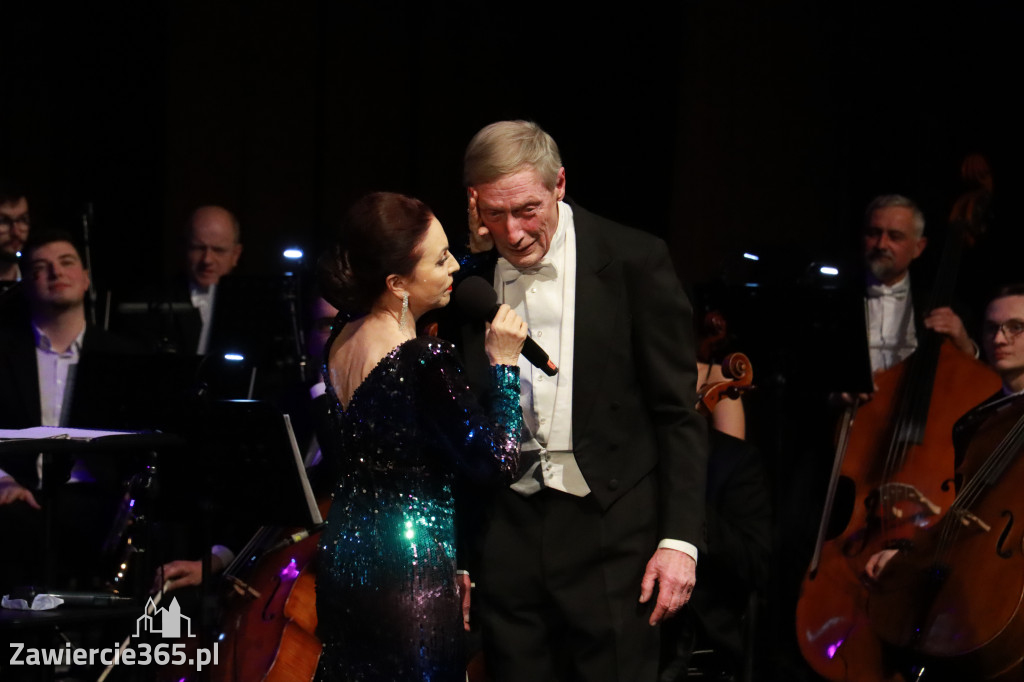 Fotorelacja II: Koncert Jubileuszowy Macieja Niesiołowskiego w MOK Zawiercie