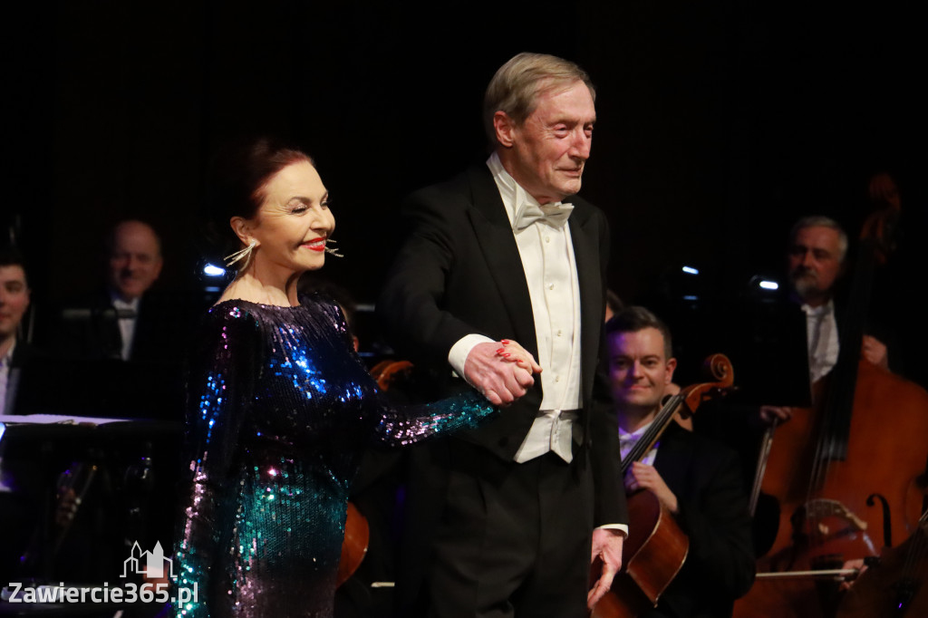 Fotorelacja II: Koncert Jubileuszowy Macieja Niesiołowskiego w MOK Zawiercie