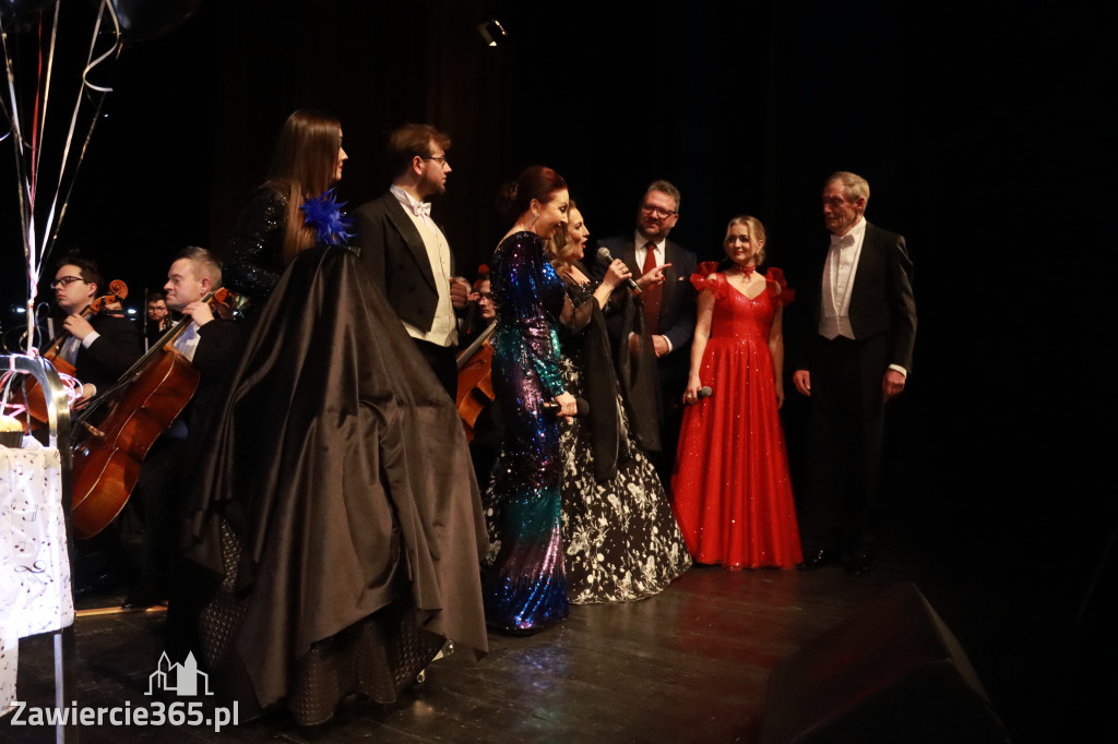 Fotorelacja II: Koncert Jubileuszowy Macieja Niesiołowskiego w MOK Zawiercie