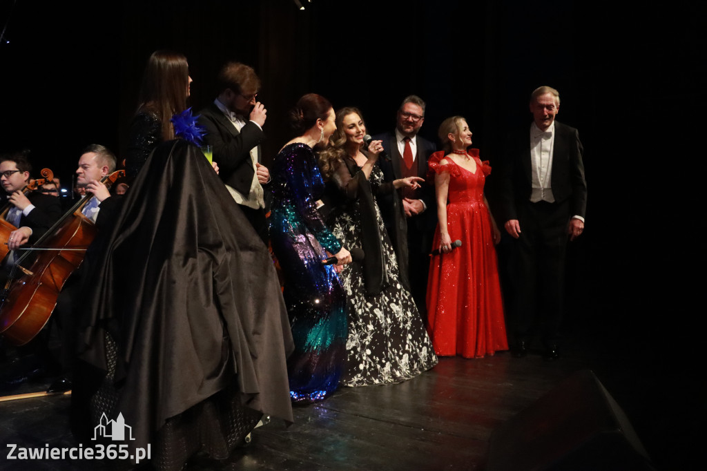 Fotorelacja II: Koncert Jubileuszowy Macieja Niesiołowskiego w MOK Zawiercie