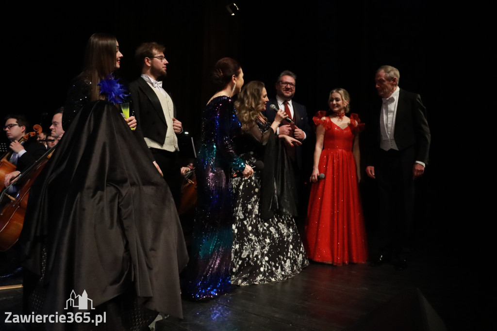 Fotorelacja II: Koncert Jubileuszowy Macieja Niesiołowskiego w MOK Zawiercie