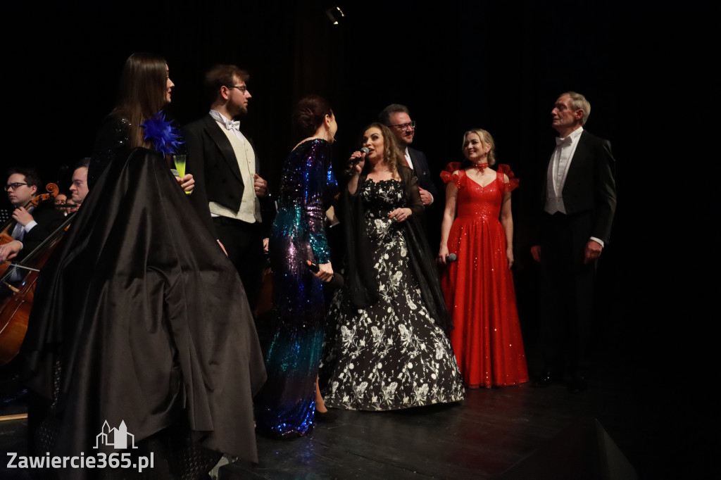 Fotorelacja II: Koncert Jubileuszowy Macieja Niesiołowskiego w MOK Zawiercie