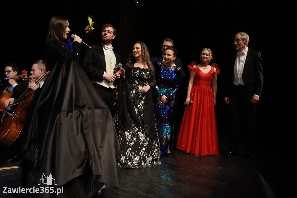 Fotorelacja II: Koncert Jubileuszowy Macieja Niesiołowskiego w MOK Zawiercie