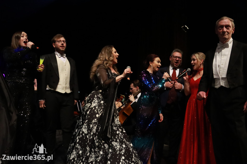 Fotorelacja II: Koncert Jubileuszowy Macieja Niesiołowskiego w MOK Zawiercie