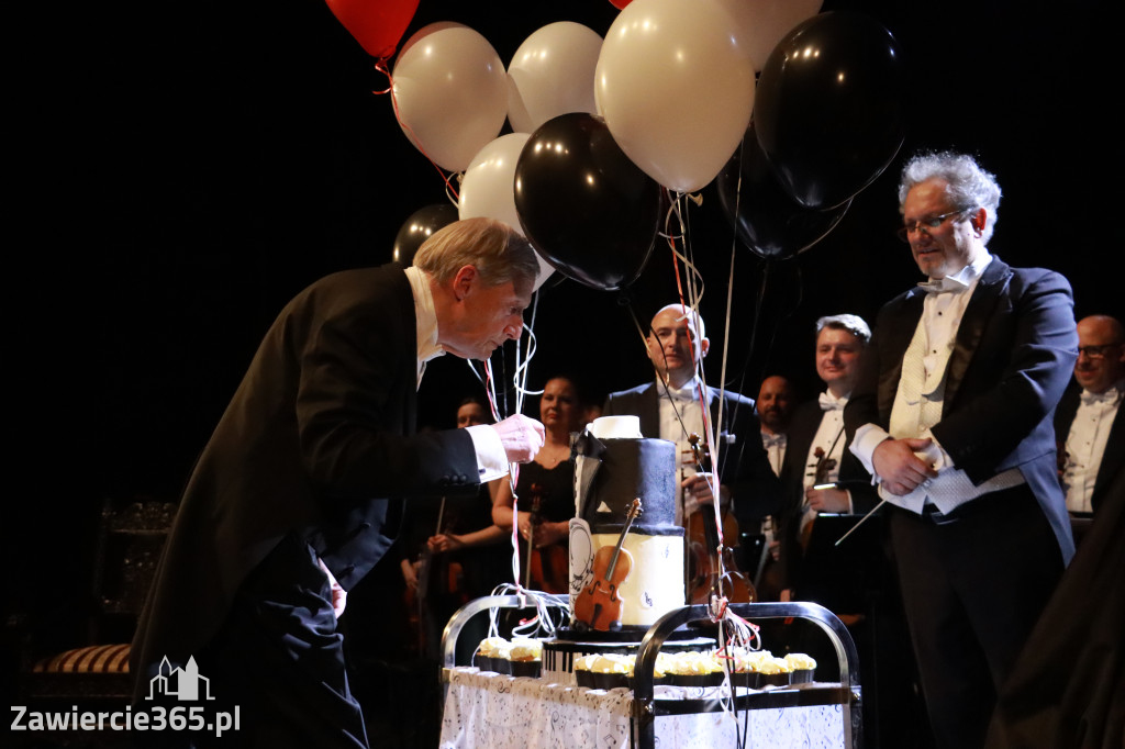Fotorelacja II: Koncert Jubileuszowy Macieja Niesiołowskiego w MOK Zawiercie