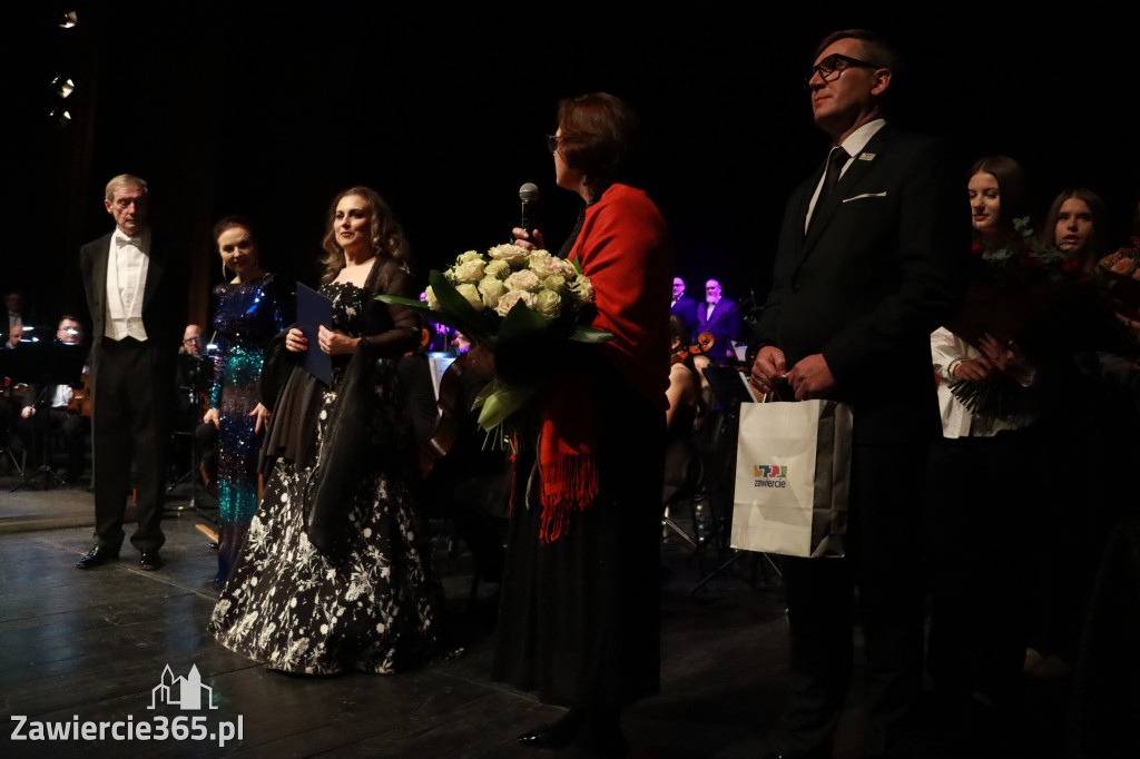 Fotorelacja II: Koncert Jubileuszowy Macieja Niesiołowskiego w MOK Zawiercie