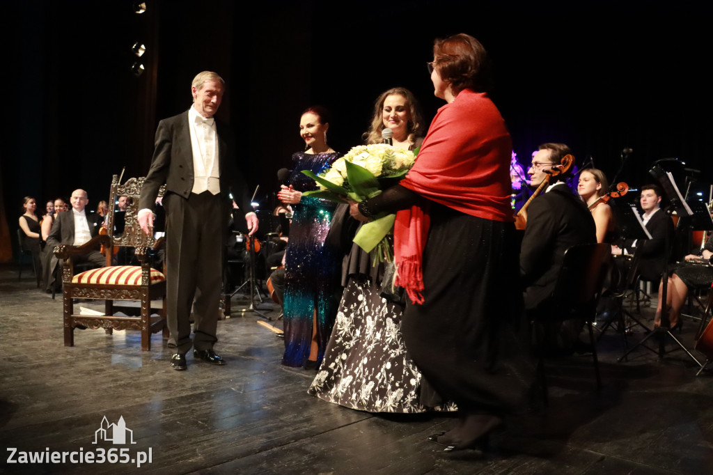 Fotorelacja II: Koncert Jubileuszowy Macieja Niesiołowskiego w MOK Zawiercie