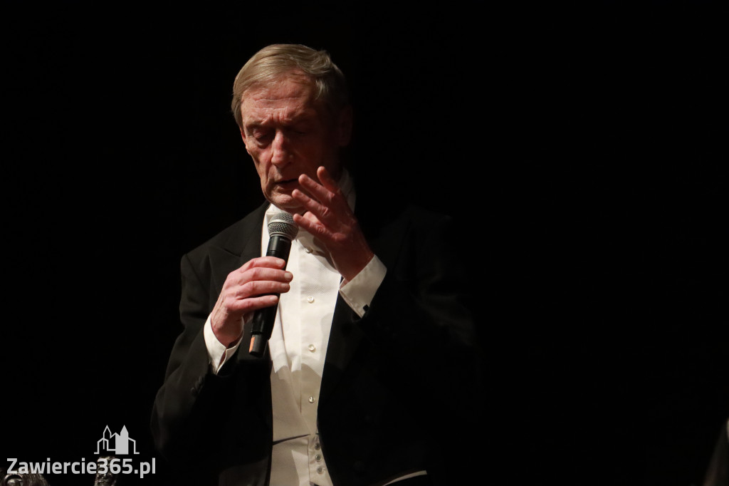 Fotorelacja II: Koncert Jubileuszowy Macieja Niesiołowskiego w MOK Zawiercie