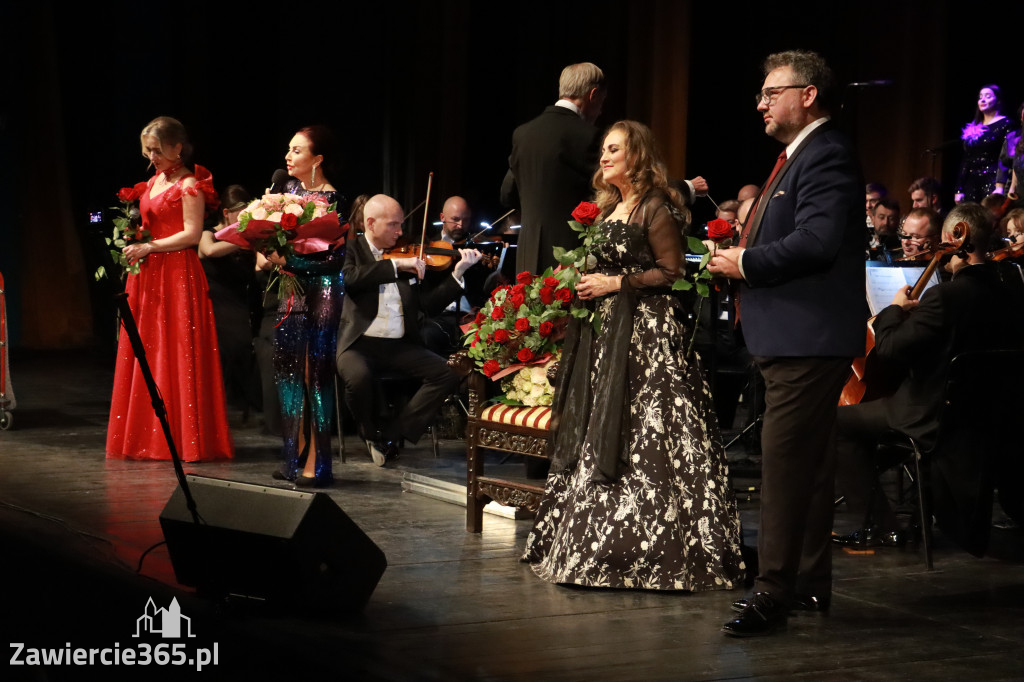 Fotorelacja II: Koncert Jubileuszowy Macieja Niesiołowskiego w MOK Zawiercie