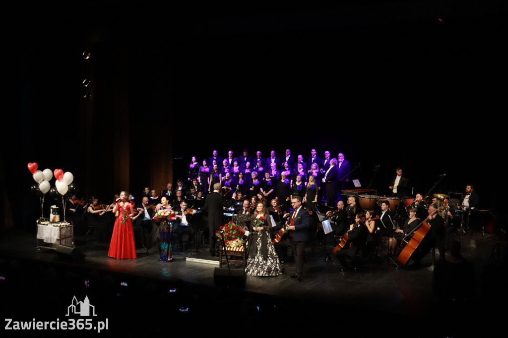Fotorelacja II: Koncert Jubileuszowy Macieja Niesiołowskiego w MOK Zawiercie