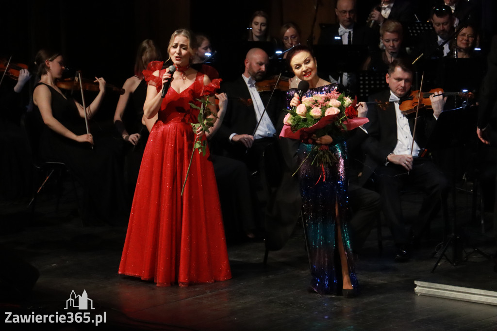 Fotorelacja II: Koncert Jubileuszowy Macieja Niesiołowskiego w MOK Zawiercie