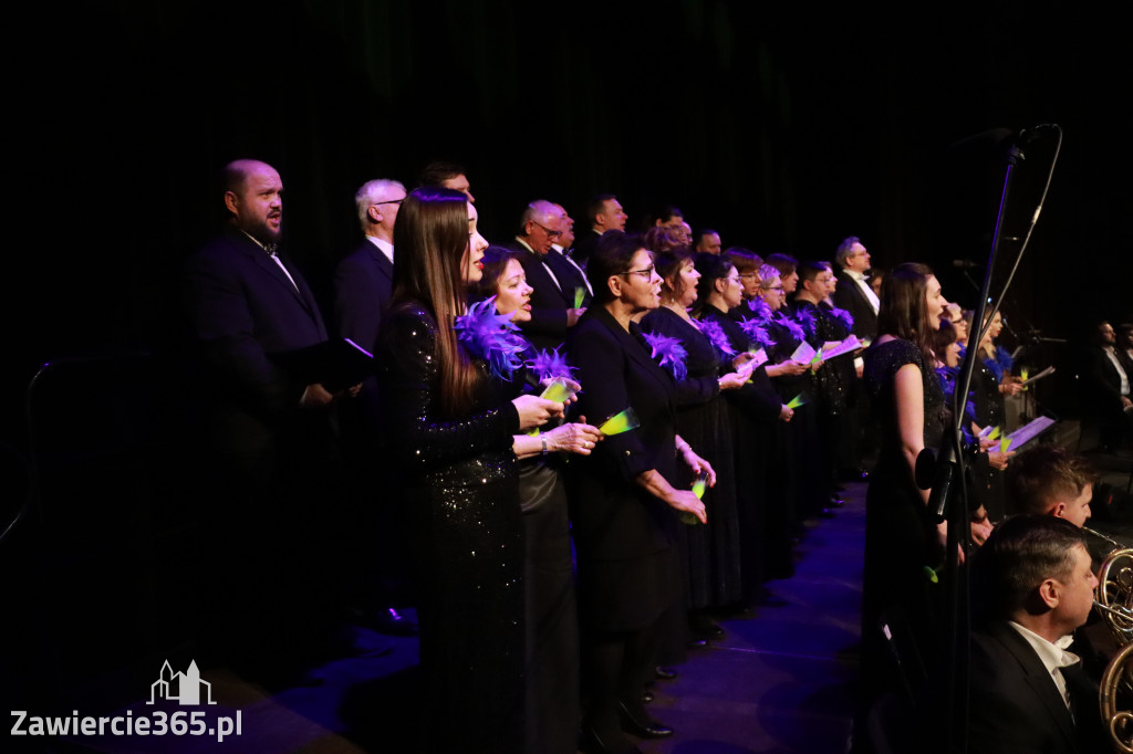 Fotorelacja II: Koncert Jubileuszowy Macieja Niesiołowskiego w MOK Zawiercie
