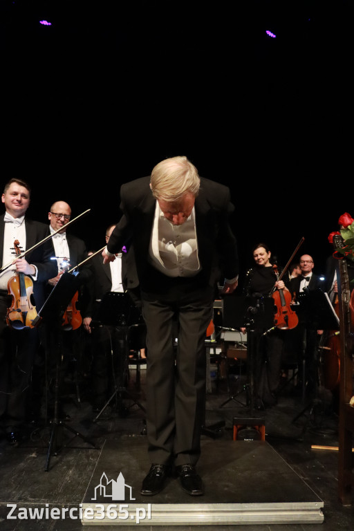 Fotorelacja II: Koncert Jubileuszowy Macieja Niesiołowskiego w MOK Zawiercie