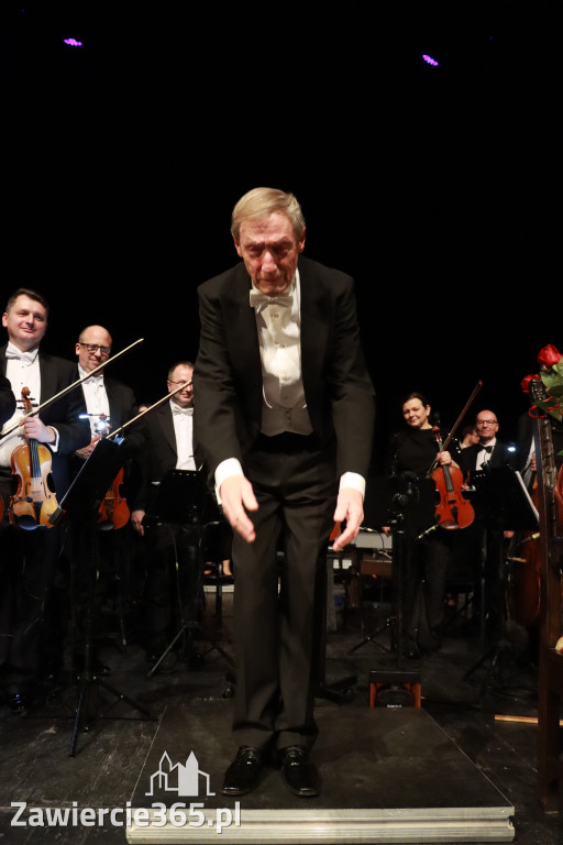 Fotorelacja II: Koncert Jubileuszowy Macieja Niesiołowskiego w MOK Zawiercie