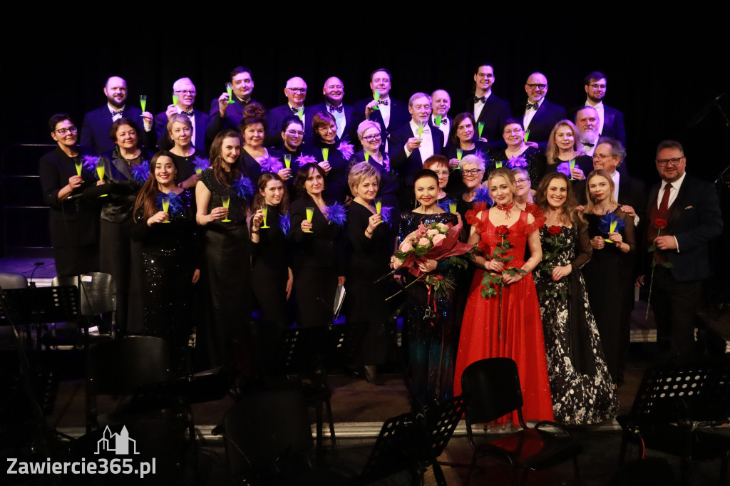 Fotorelacja II: Koncert Jubileuszowy Macieja Niesiołowskiego w MOK Zawiercie