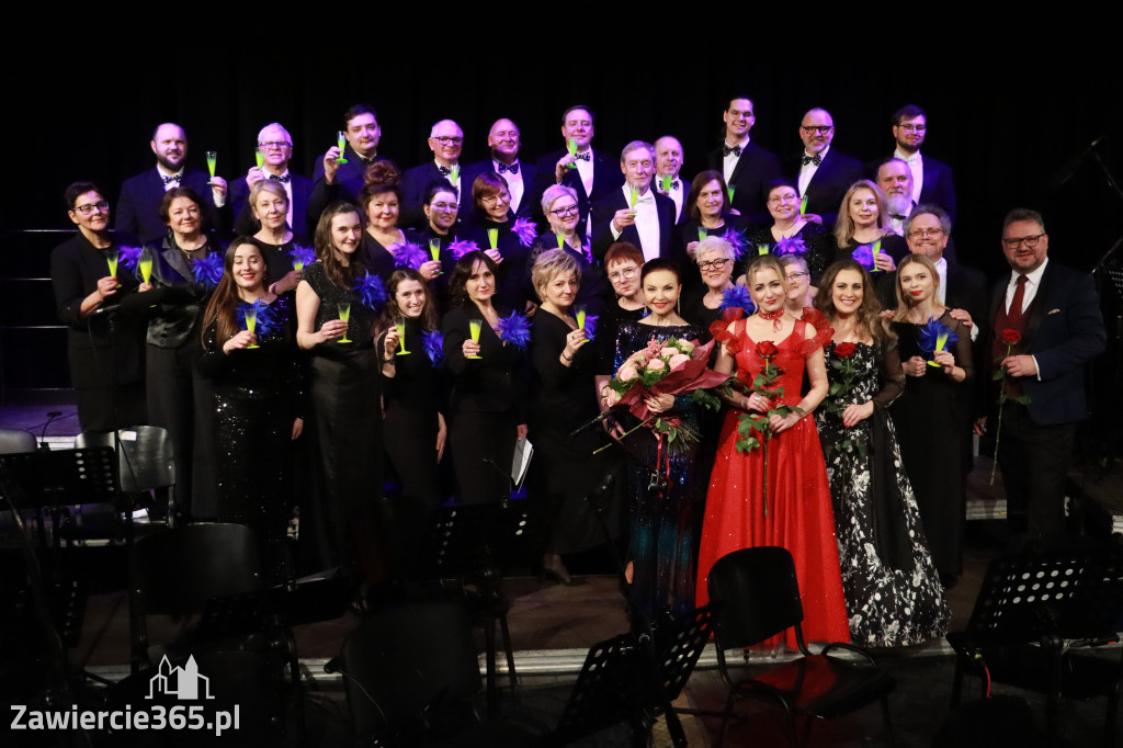 Fotorelacja II: Koncert Jubileuszowy Macieja Niesiołowskiego w MOK Zawiercie