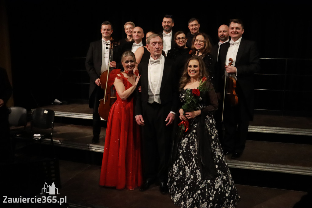 Fotorelacja II: Koncert Jubileuszowy Macieja Niesiołowskiego w MOK Zawiercie