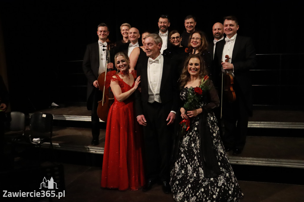 Fotorelacja II: Koncert Jubileuszowy Macieja Niesiołowskiego w MOK Zawiercie