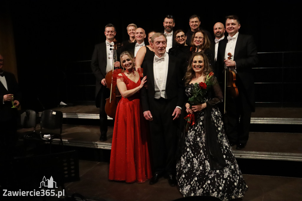 Fotorelacja II: Koncert Jubileuszowy Macieja Niesiołowskiego w MOK Zawiercie