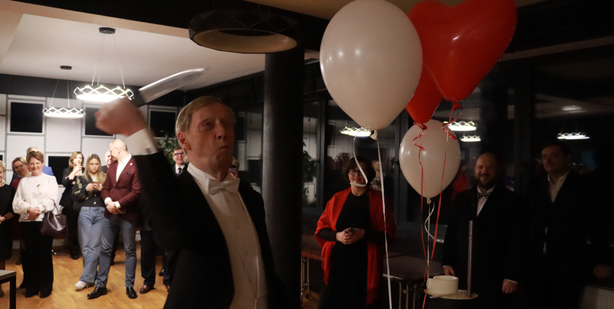 Fotorelacja III: Koncert Jubileuszowy Macieja Niesiołowskiego w MOK Zawiercie